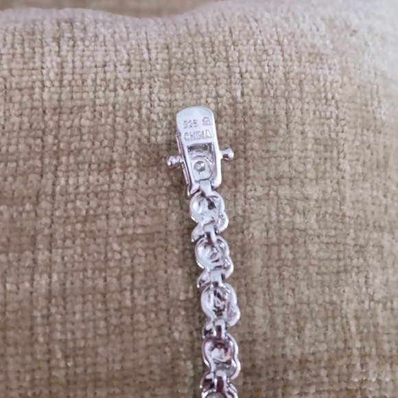 925 Silver Sparkling Tennis Bracelet with Heart Charm - Picture 8 of 10